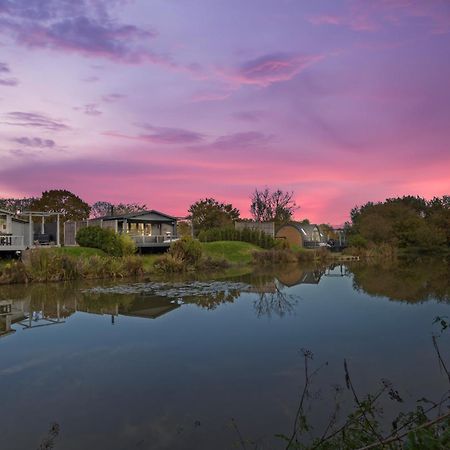 ארונדל Choller Lake Lodges - Primrose Cabin With Private Hot Tub מראה חיצוני תמונה