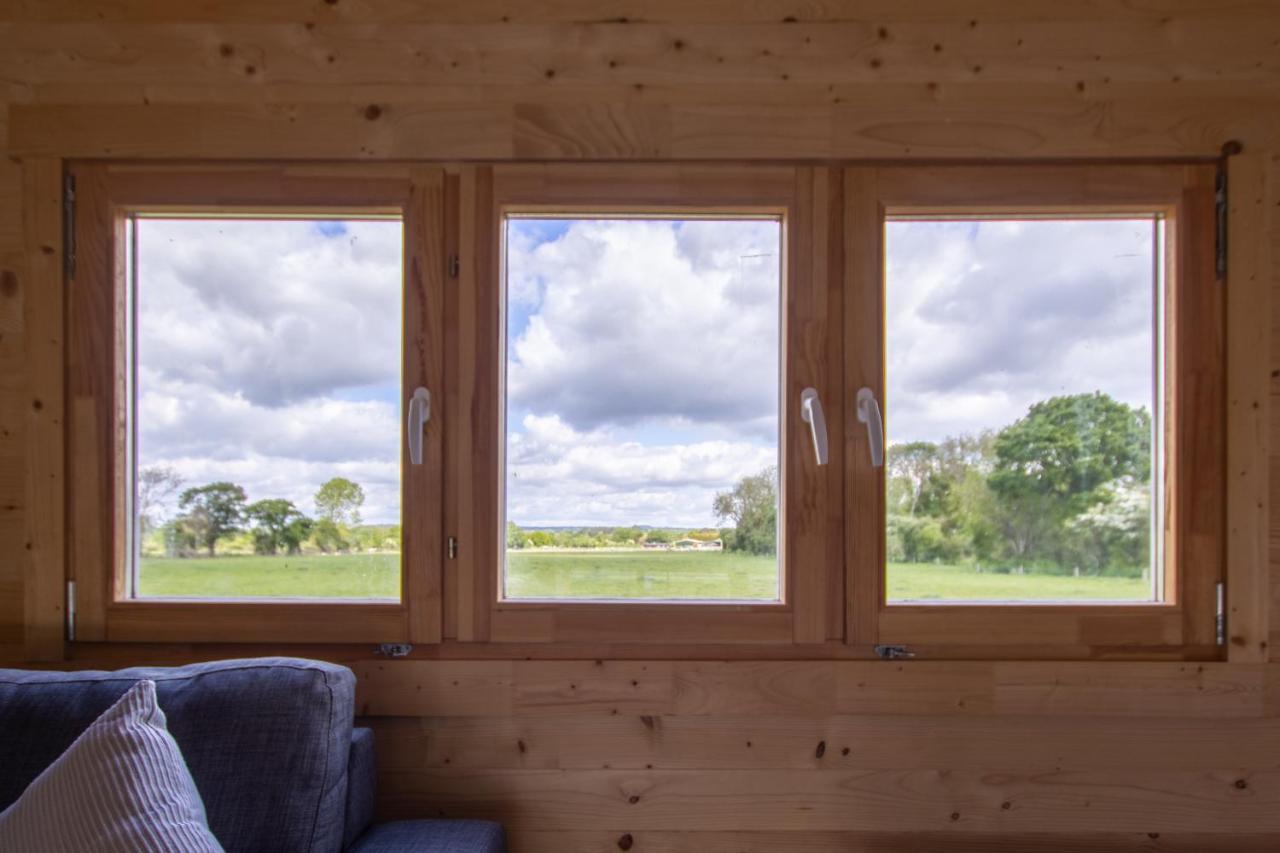 ארונדל Choller Lake Lodges - Primrose Cabin With Private Hot Tub מראה חיצוני תמונה