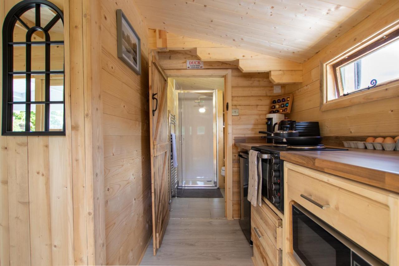 ארונדל Choller Lake Lodges - Primrose Cabin With Private Hot Tub מראה חיצוני תמונה